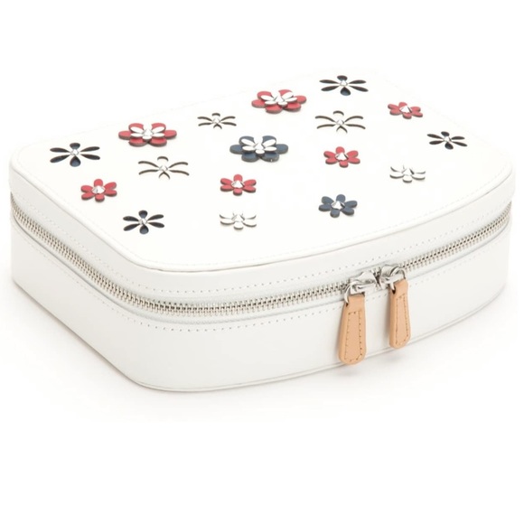 WOLF Other - Wolf Blossom Travel Jewelry Case